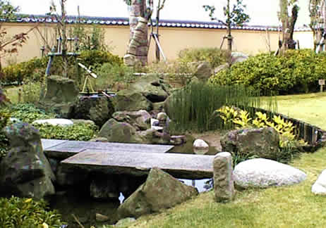 K館の庭の写真